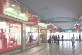 アステ川西内