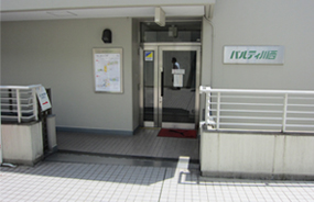 パルティ川西 入口